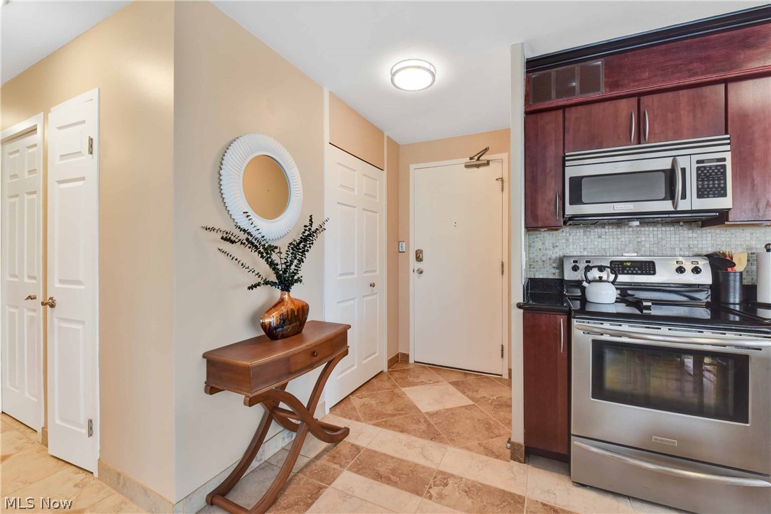 Marine Towers East Condo - Residential Lease