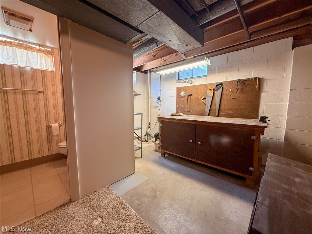 Brookwood 12 - Residential