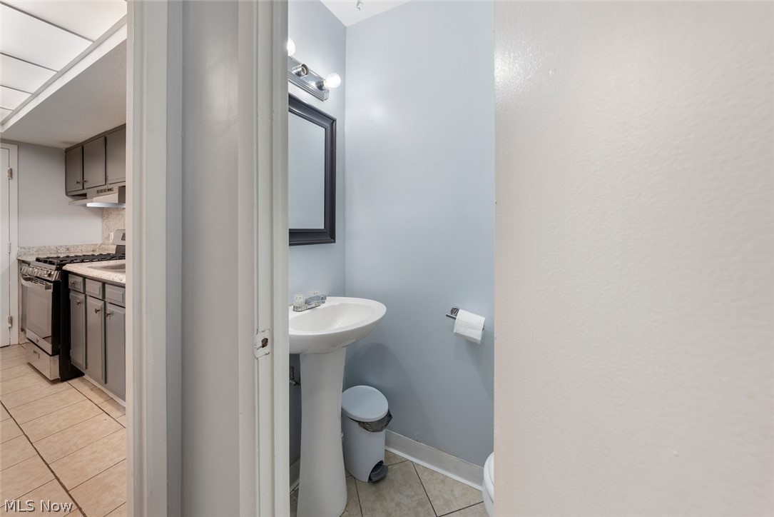 Lake Falls Condo - Residential