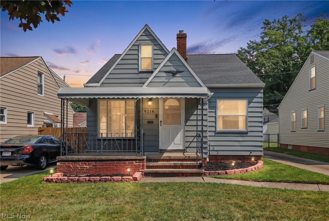 Welcome to 9216 Behrwald Ave — a charming 3-bedroom, 1.5-bath home offering comfort, character, and space to make your own. Inside, you’ll find a warm and inviting layout featuring a mix of beautiful wood flooring and cozy carpeting throughout, creating the perfect balance of style and comfort.

The home offers well-sized bedrooms, functional living spaces, and plenty of natural light. Step outside to enjoy the spacious backyard — ideal for entertaining, gardening, or simply relaxing. The cute front porch adds to the home’s curb appeal and provides the perfect spot to enjoy your morning coffee or unwind in the evening.

Whether you’re a first-time buyer or looking for your next home, this property offers a great opportunity with plenty of charm and practical living space. Schedule your showing today!