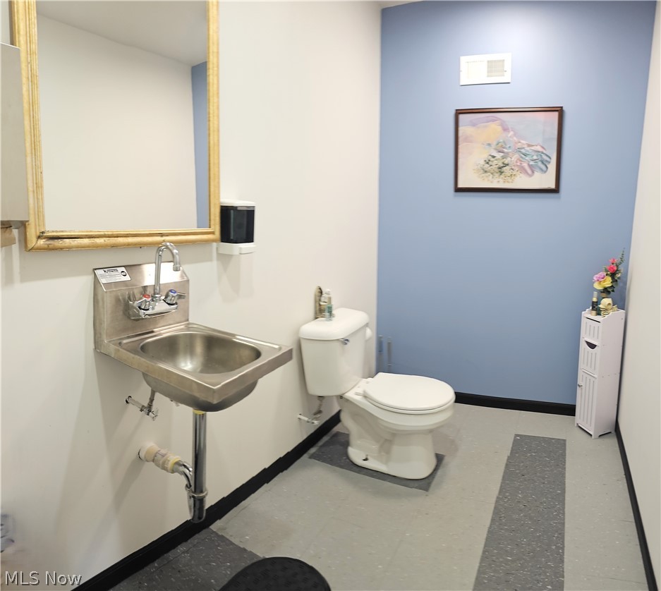 Brookview - Commercial Sale