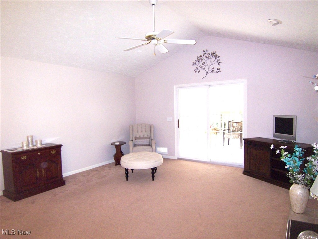 Woodbury Condo - Residential