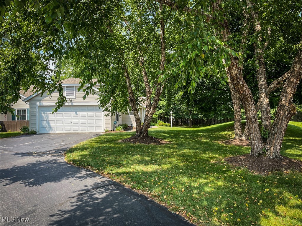 Woodbury Condo - Residential