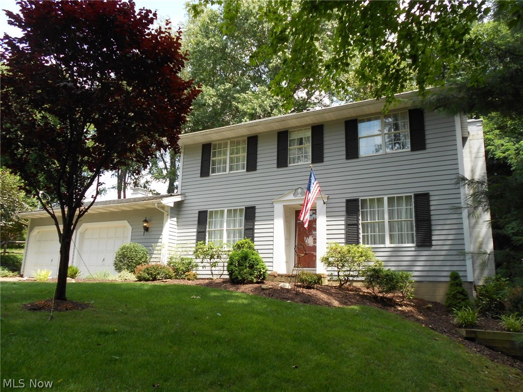 This meticulous Upper Vienna home is offered for the first time.  Some new hardwoods on first floor, newer granite countertops in kitchen, updated first floor powder room and new vanity in main bath upstairs. First floor family room, w/wbfp opens onto 15 x 14 private screened in porch.  Great traffic flow for entertaining family and friends. 14 x 10 patio off kitchen leads to the potting shed. 27 x 22 garage, upgraded 200 amp service in 2017, pull down stairway to attic storage.   Situated on the Cul-de-sac with Nature at your fingertips. Don't miss this Rare Gem!!!