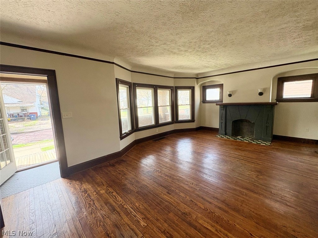 Hall Park - Residential Lease