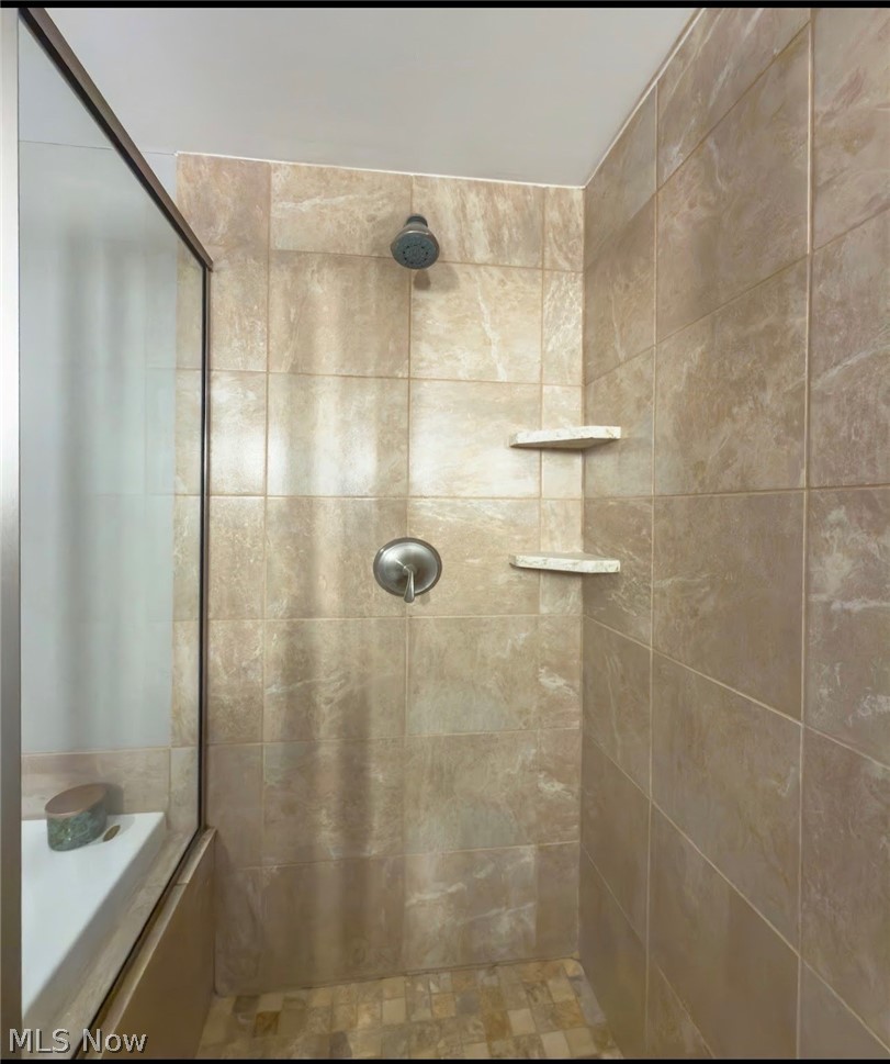 Pinnacle Condo - Residential