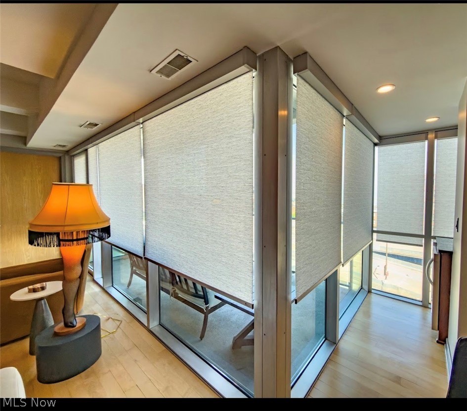 Pinnacle Condo - Residential