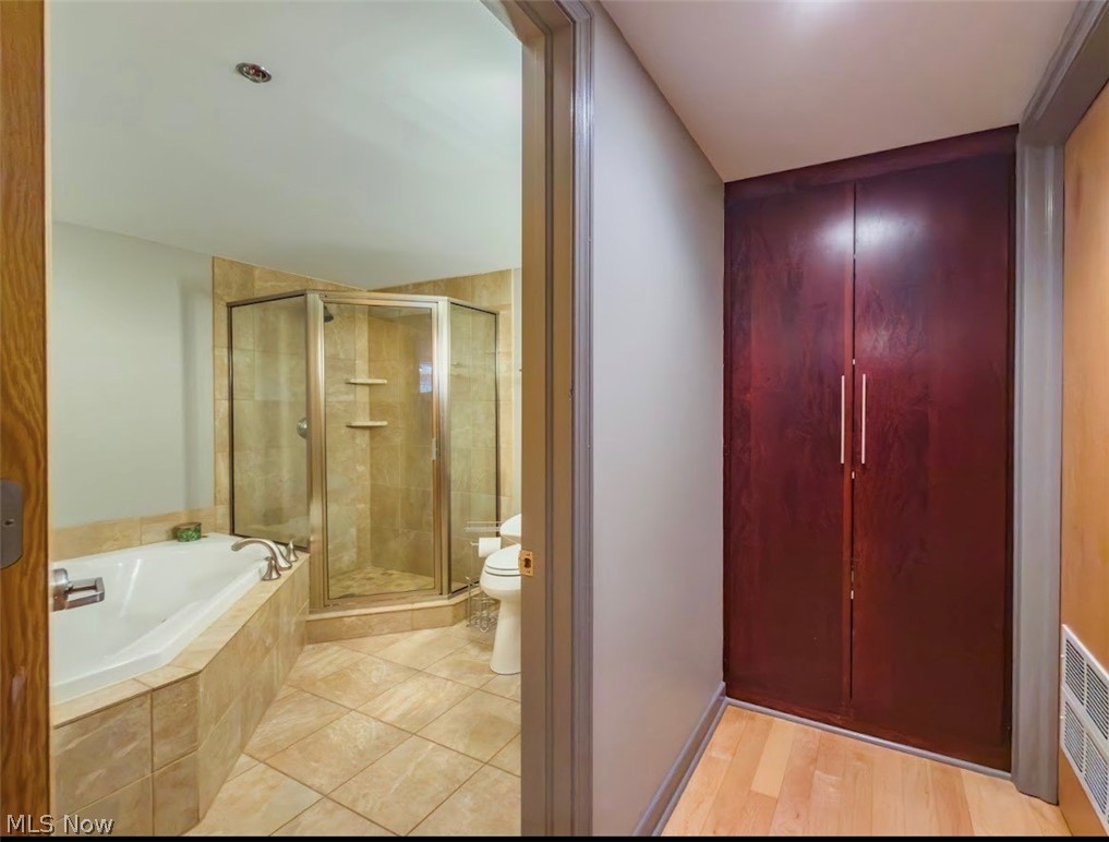 Pinnacle Condo - Residential