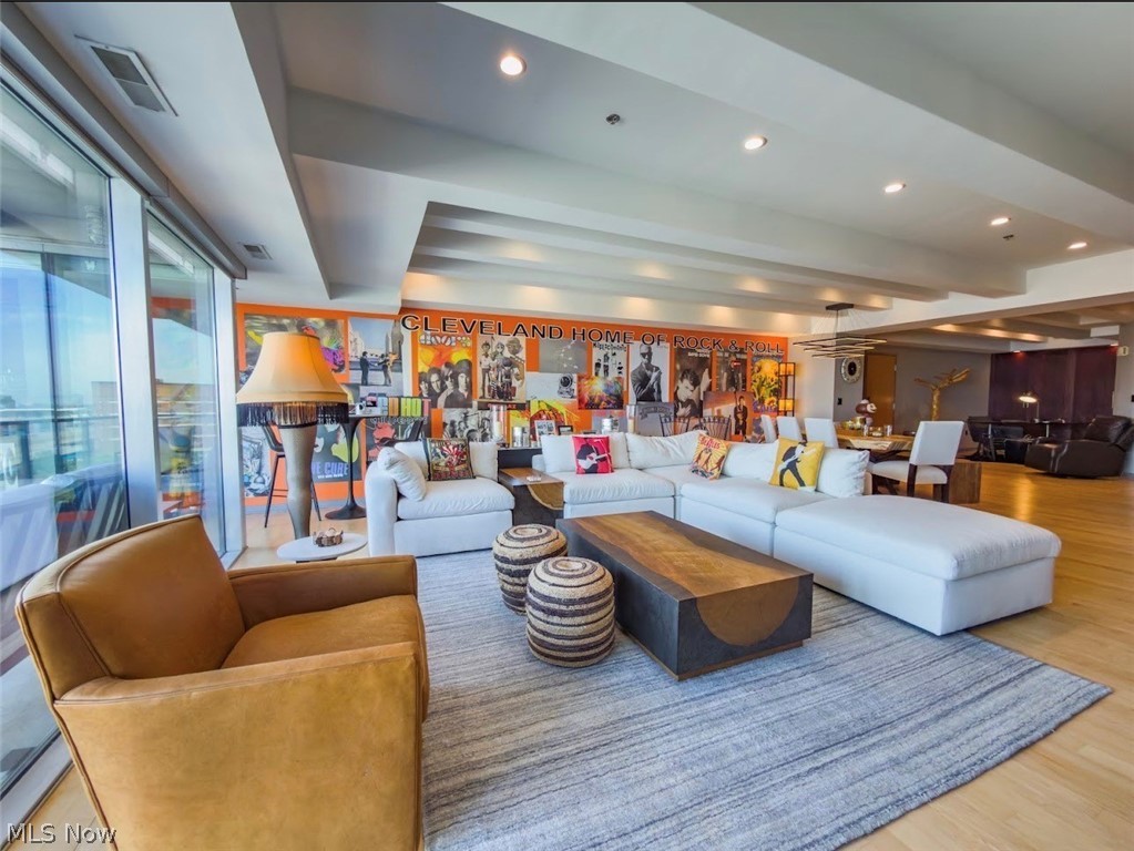 Pinnacle Condo - Residential
