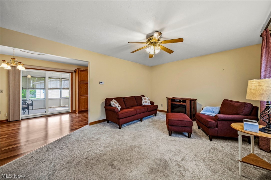 Mentor Manor - Residential