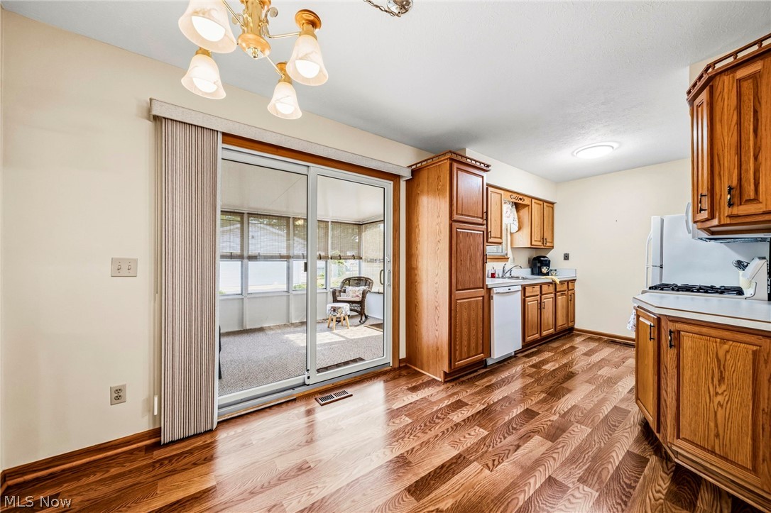 Mentor Manor - Residential