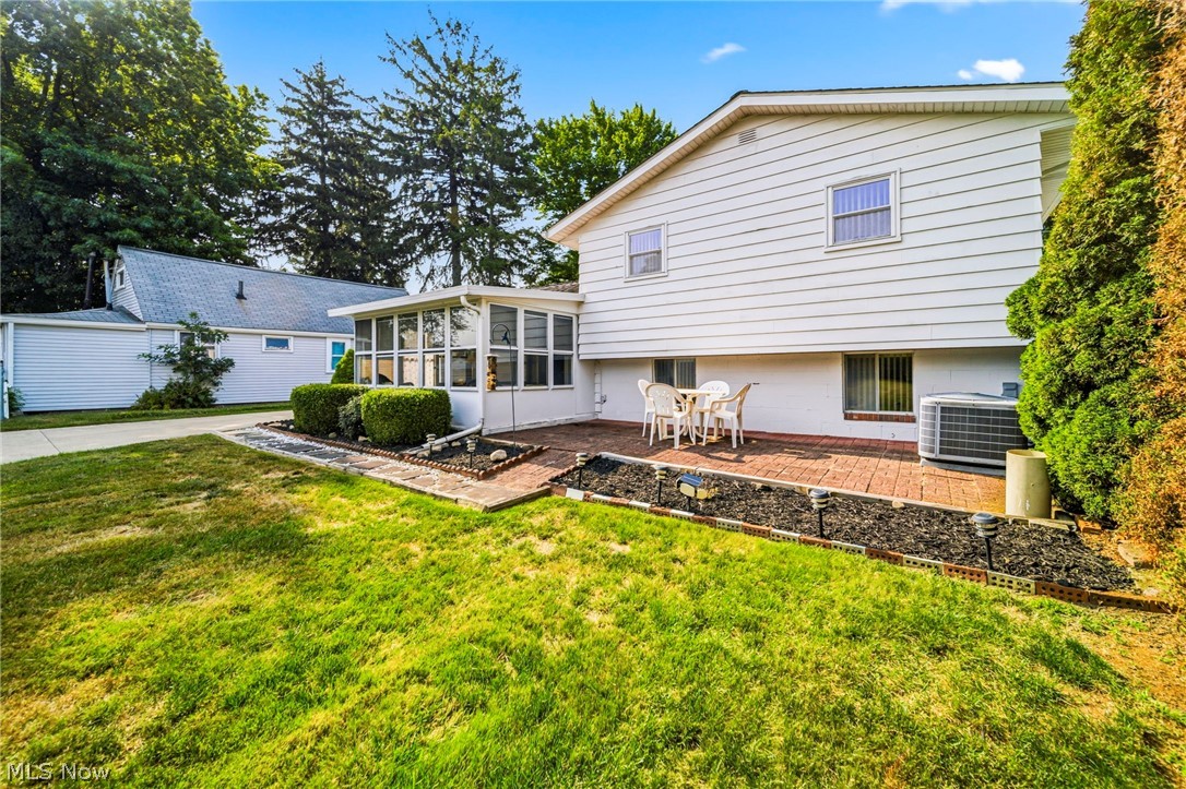 Mentor Manor - Residential