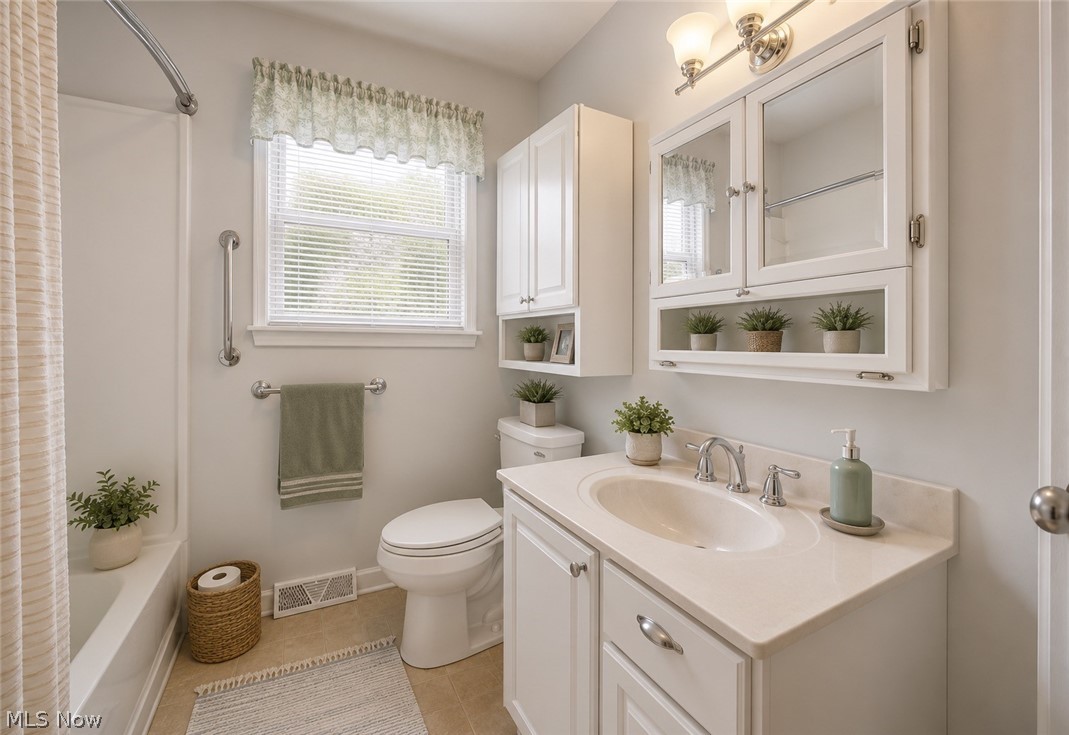 Mentor Manor - Residential