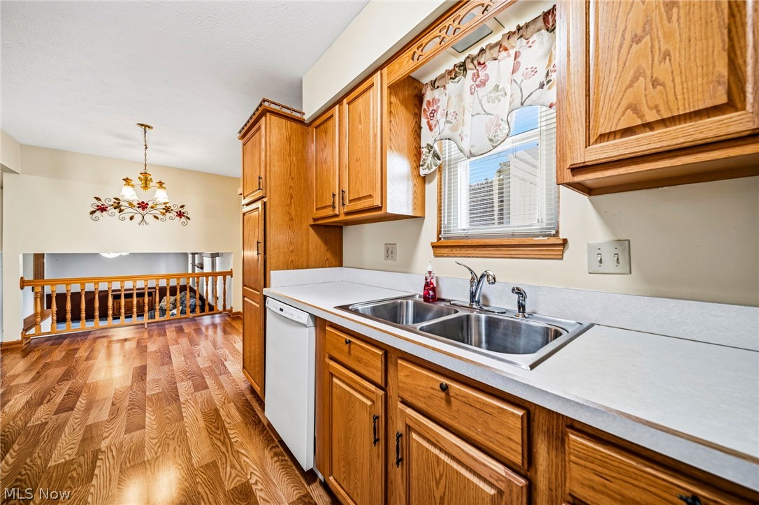 Mentor Manor - Residential