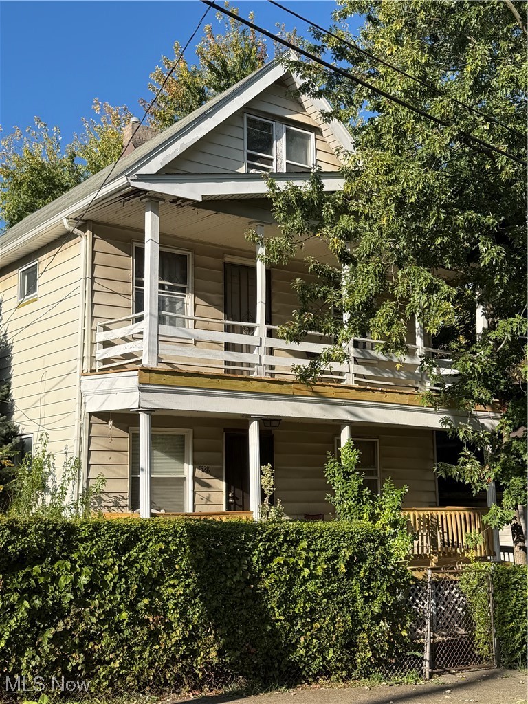 Well-maintained income-generating duplex located just 10 minutes from Downtown Cleveland! Both units are occupied by long-term, reliable tenants who pay on time and would like to remain. Excellent opportunity for a turn-key investment with steady cash flow. Property features two new porches recently rebuilt, adding curb appeal and structural peace of mind. Conveniently located near public transportation, shopping, dining, and major highways. A great addition to any investor’s portfolio — strong tenants, solid condition, and prime location.

Highlights:
 • Two-unit duplex with stable, paying tenants
 • Tenants wish to remain in place
 • Two brand-new porches rebuilt recently
 • 10 minutes to Downtown Cleveland
 • Close to public transit and local amenities
 • Turn-key, income-producing opportunity