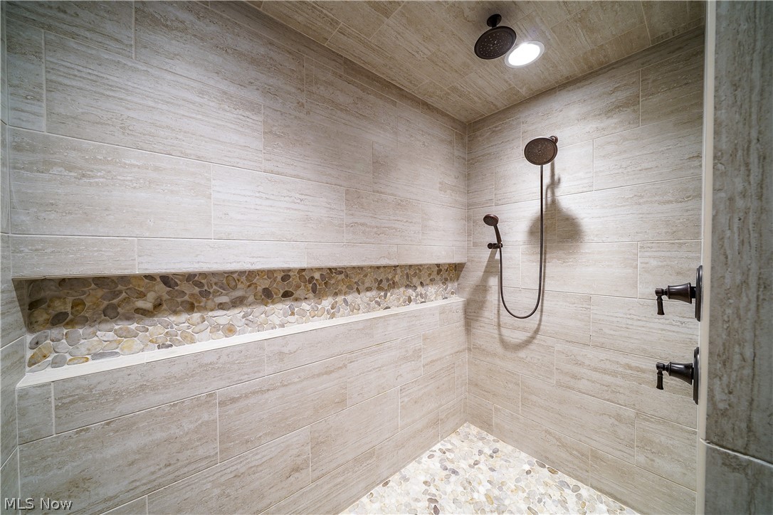 River Road Dev Co - Residential