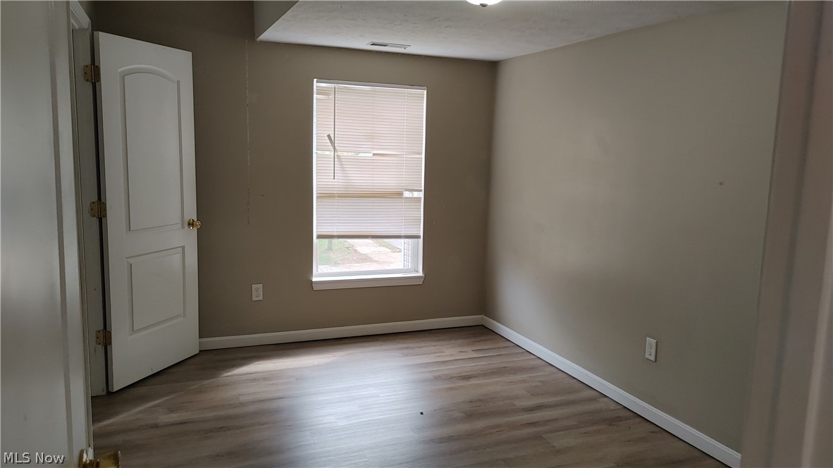 Voris - Residential Lease