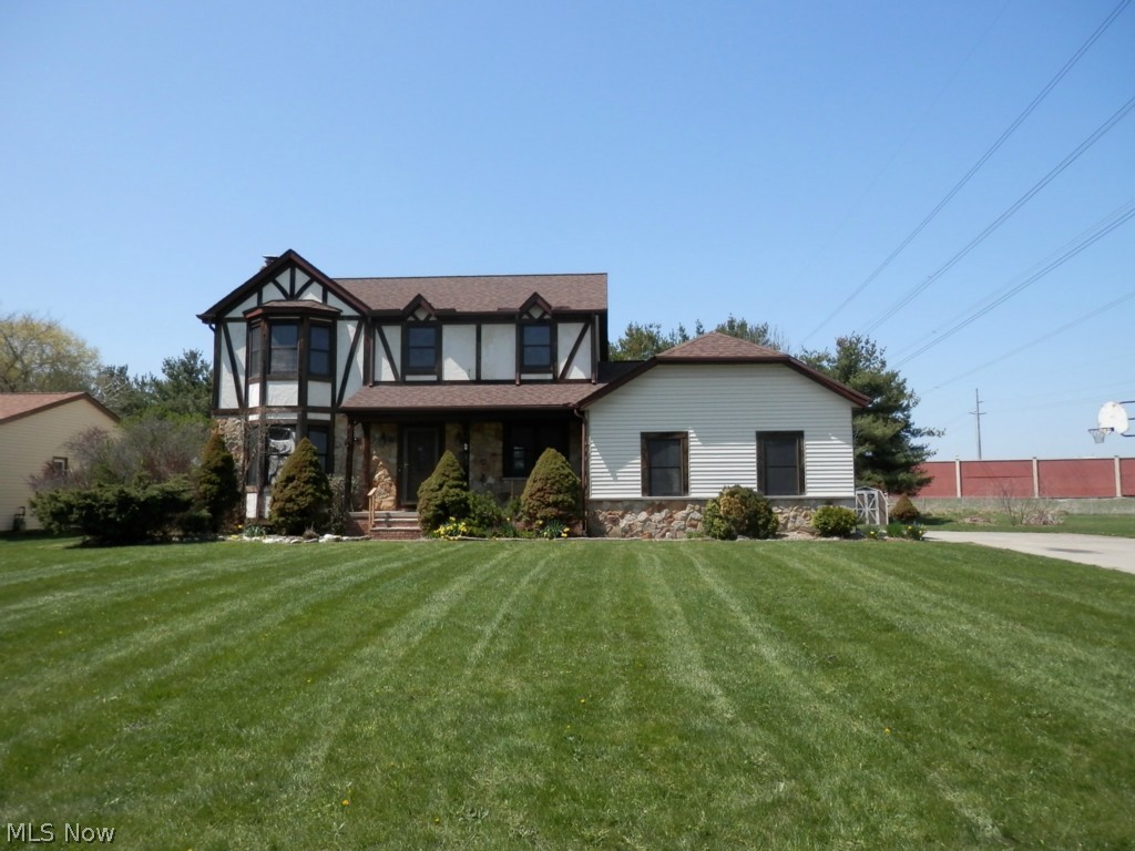 3 BR, 2.5 Bath Tudor Style Colonial.  2 Car side load attached Garage.  Big yard with room to roam!  Nordonia Hills School system.  Come check out this great value.  This is a Fannie Mae HomePath Property.