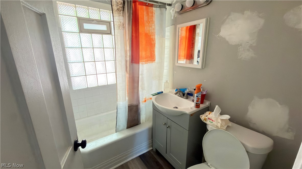 Crawford Realty Cos Maple Heights - Residential