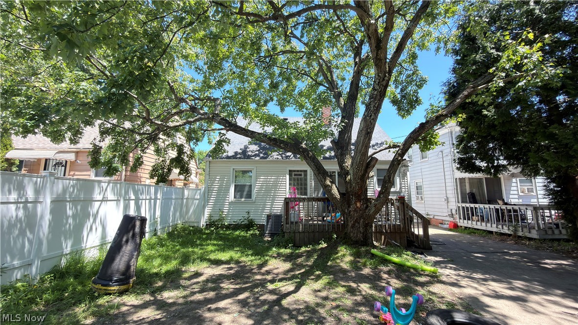 Crawford Realty Cos Maple Heights - Residential