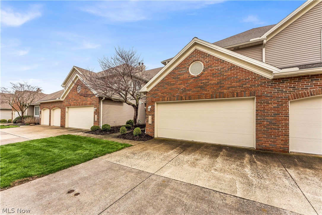 English Lakes Condo - Residential