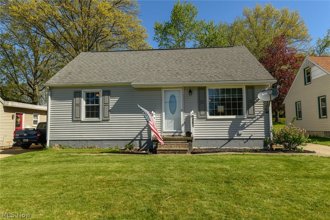 Great four bedroom cape cod in Perry School district, Perry Township. Close to shopping, schools, churches, restaurants and more. Family friendly neighborhood. Furnace replaced in 2020 hot water replaced 2018. Newer glass block windows in the finished basement. Newer stainless kitchen appliances. Wooden deck built in 2020.

Seller and agent related.