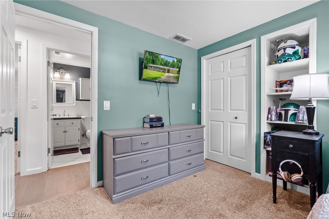 Valley Brook Vill - Residential