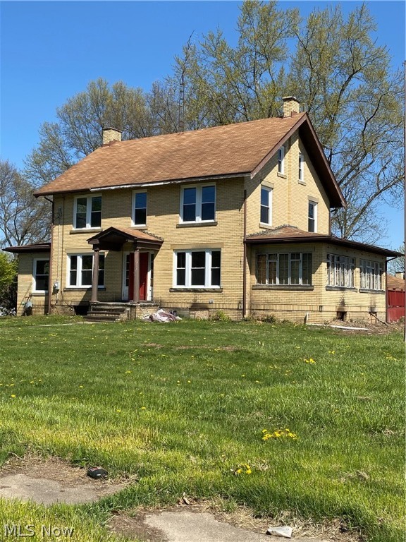 This house is a large fixer upper with ARV of around $165,000 +/-.  Fire damaged house (bsmt).  Some repairs made.  New windows in main house.  House has tons of potential to restore it to its old beauty.  Status of mechanicals is unknown.  Property has almost 3/4 acre yard.  Cash offers or...  Owner willing to consider holding mortgage with sizeable down payment.