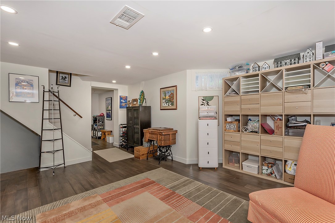 Rapid Transit Land Sales Compa - Residential