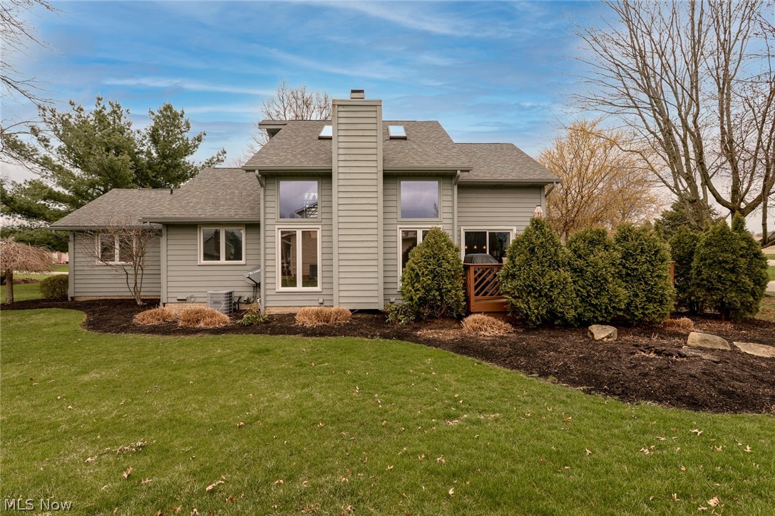 Custom Kauth built Contemporary in Blendon Ridge. Fabulous home on a large corner lot which is beautifully landscaped!  Open floor plan with vaulted ceilings, balcony overlooks great room with fireplace. The modern  eat in kitchen has stainless steel appliances and island. The first floor master has a large walk-in closet, bathroom with tile shower and Jacuzzi tub. Upstairs there is also a junior suite with large closets. Looking for an Ohio State themed basement? This home has it! Just bring your memorabilia! Custom wet bar, mini fridge and half bath round out the basement. 1st floor laundry too! Don't miss out, schedule your appt today!