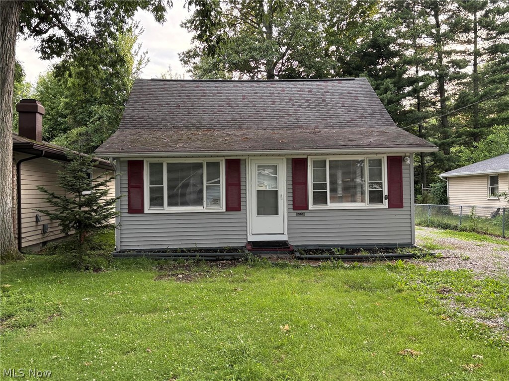 Completely remodeled 2 bedroom house with new kitchen, floor coverings, paint, sliding door in kitchen, main floor laundry,
Furnace is in the attic. Small easy to maintain yard.  2 car garage with concrete floor.  Great home to start out or down size.  Great boater weekend home with garage storage for a boat in the off season.  Unique property in Vermilion.