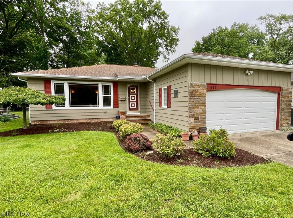 Lyndhurst Mdws 03 - Residential