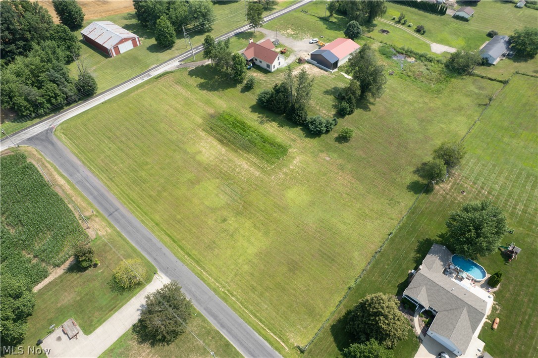 Suffield - Land