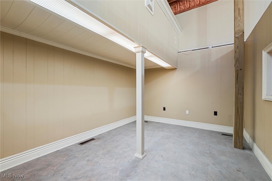 Cadiz Village - Commercial Sale