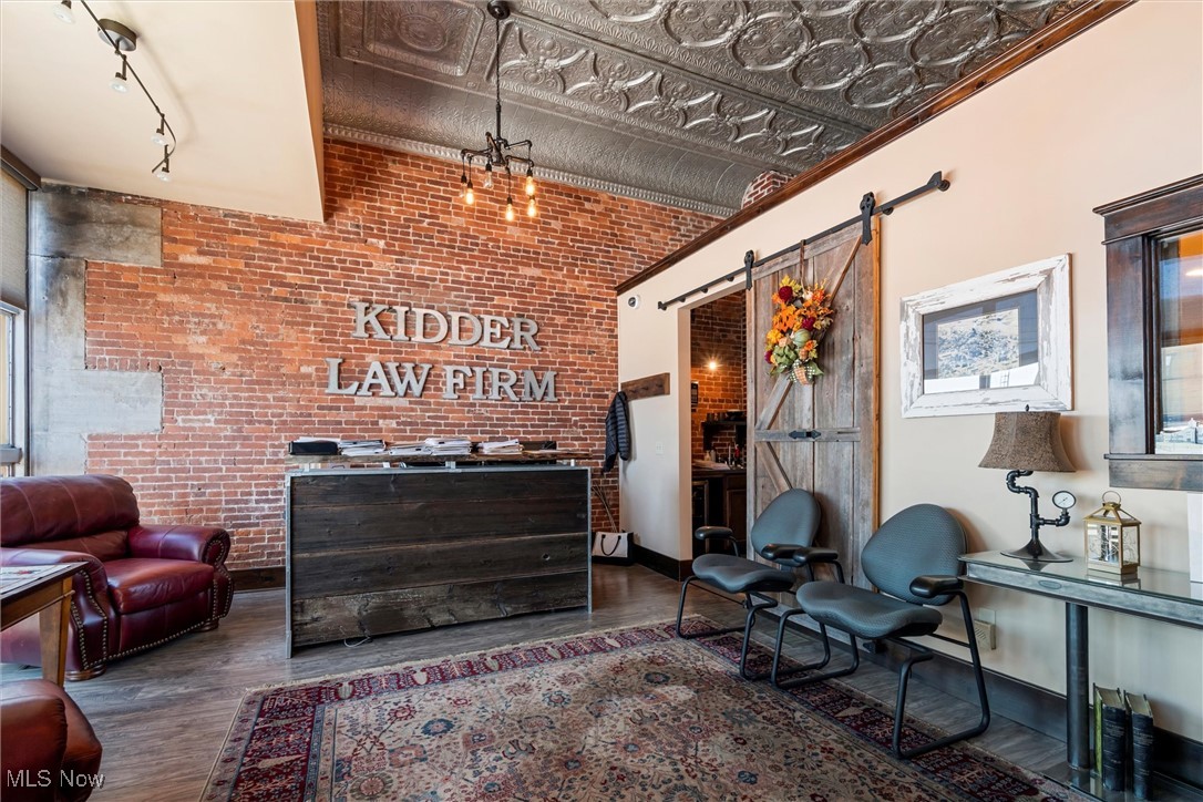 Cadiz Village - Commercial Sale