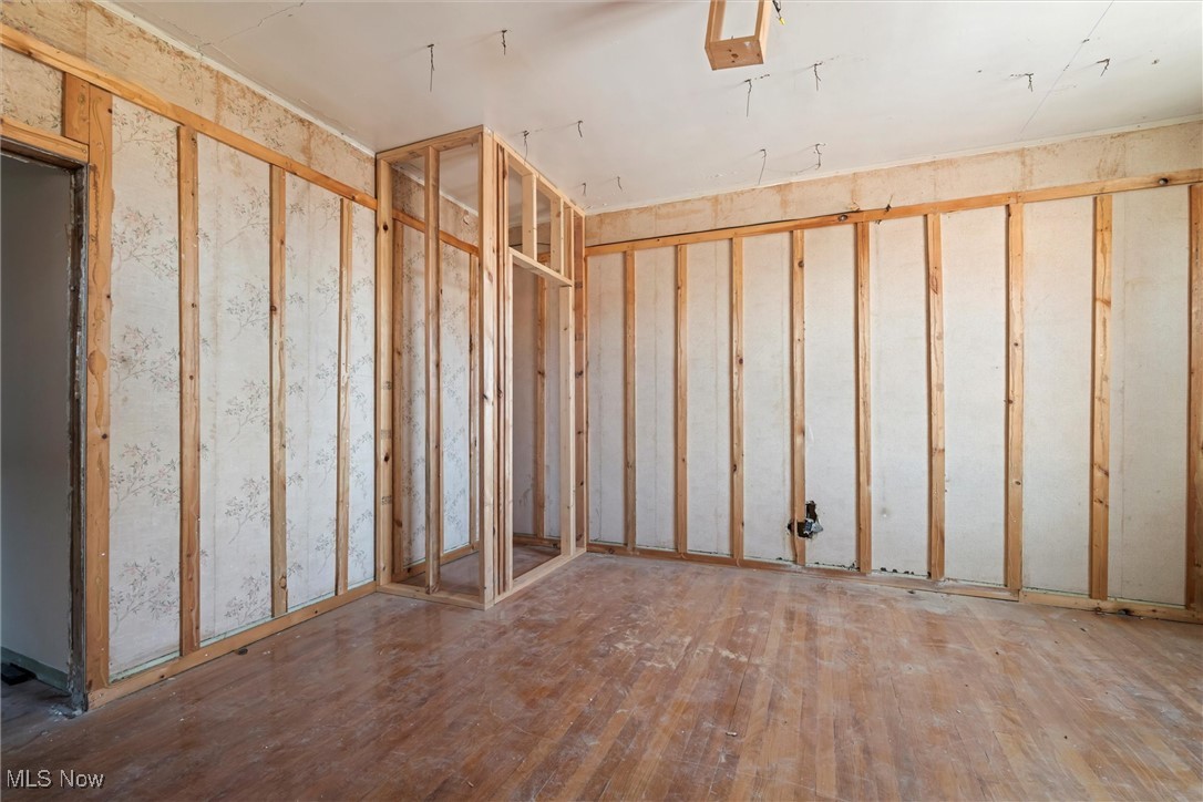 Cadiz Village - Commercial Sale