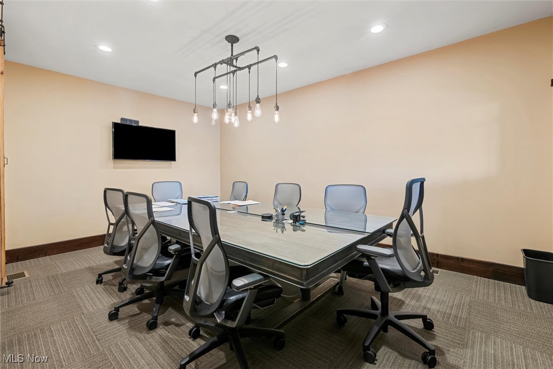 Cadiz Village - Commercial Sale