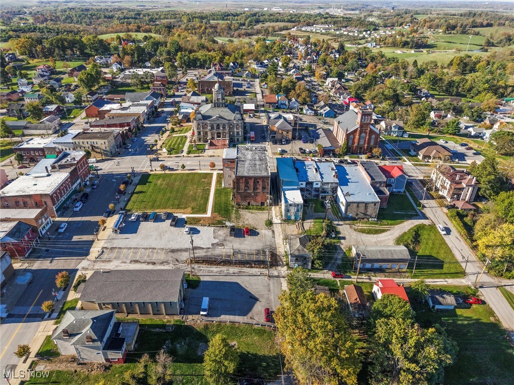 Cadiz Village - Commercial Sale