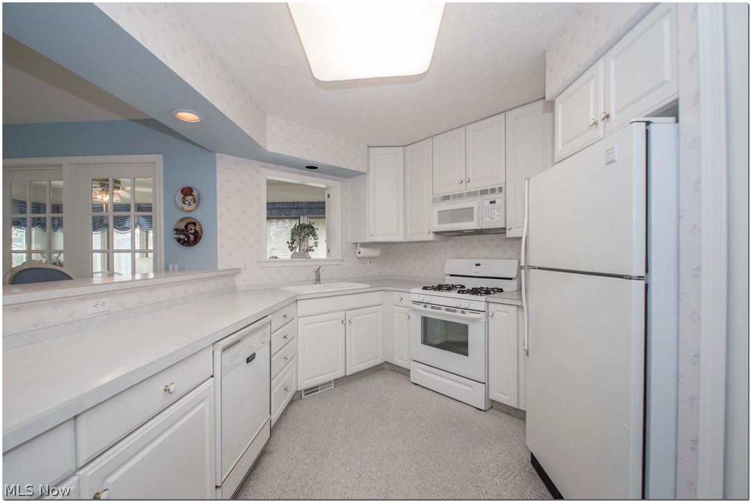 Parkside Condominiums - Residential
