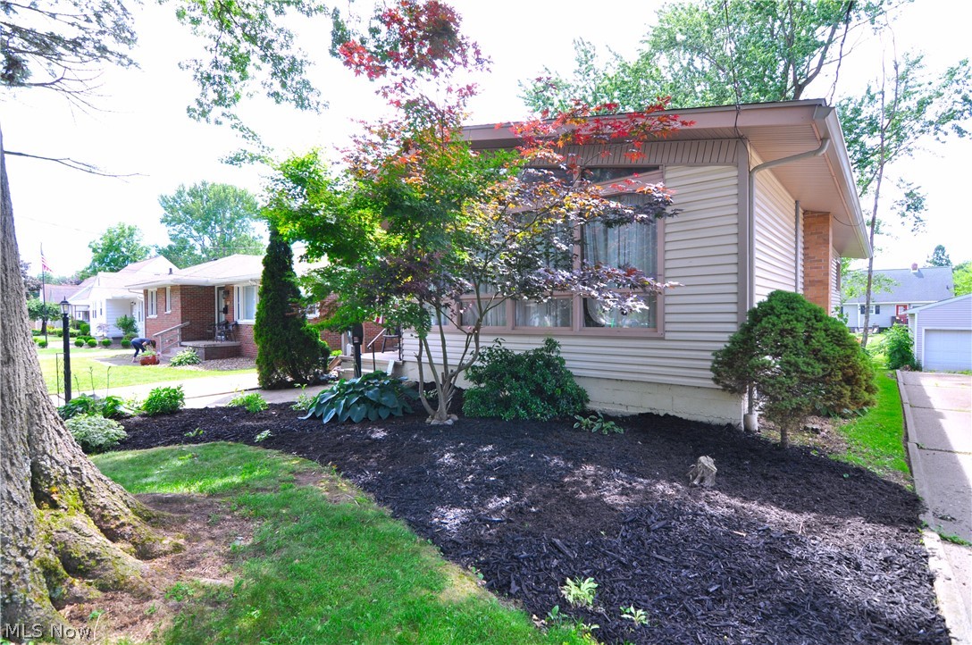 Barberton Realty Cos West Sid - Residential