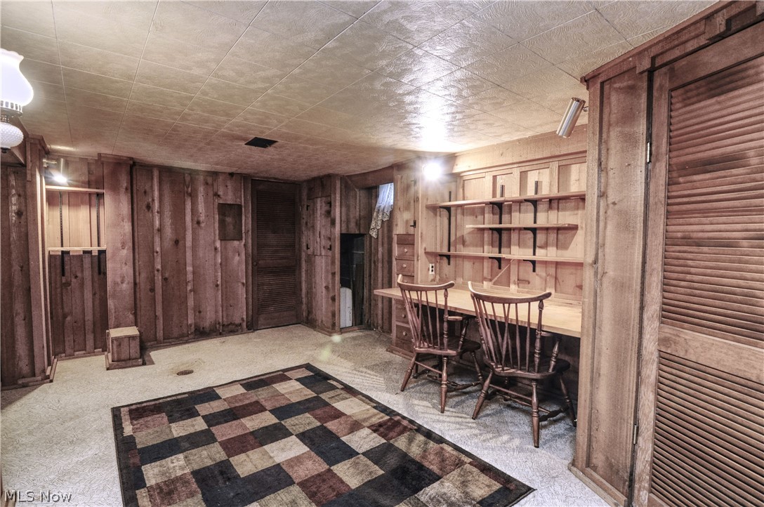 Barberton Realty Cos West Sid - Residential