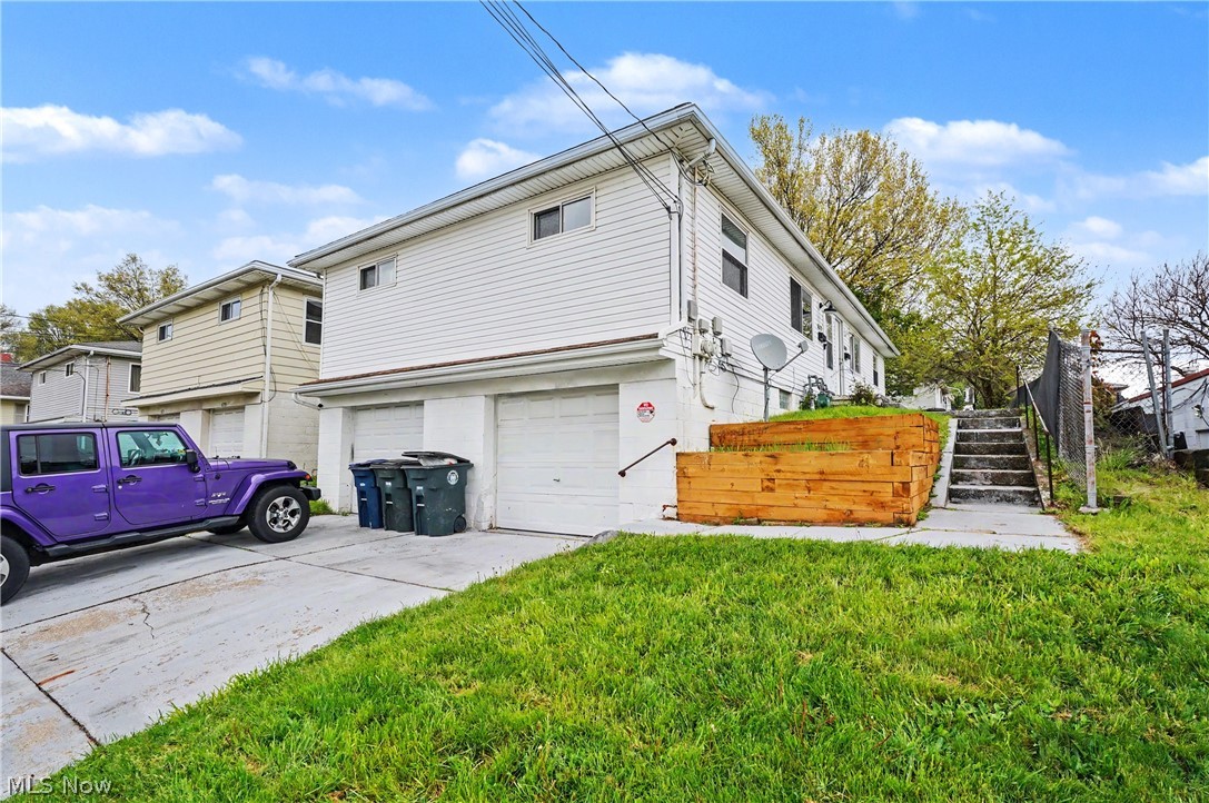 Live in one side and rent the other!!!   This duplex offers two 2-bedroom, 1-bath units, each with its own laundry/storage rooms and its own 1-car garage. great setup for supplemental income or long-term investment. Solid investment opportunity with separated living spaces and great rental potential....