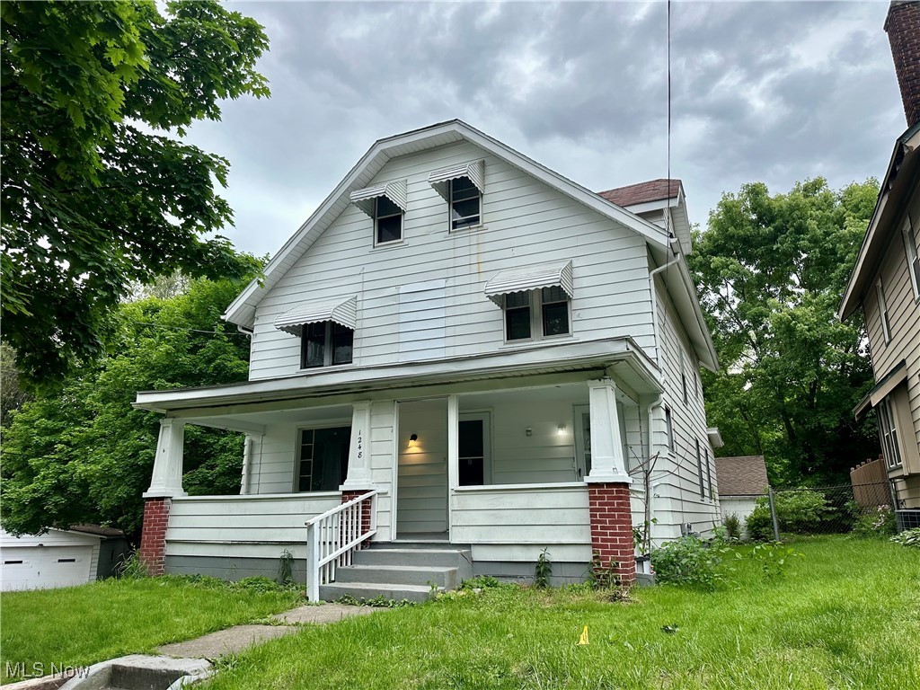 This freshly flipped second-floor unit features 2 bedrooms, 1 bathroom, and an open layout with a spacious living room perfect for comfortable living. Modern updates throughout give the space a clean, refreshed look.

Section 8 is welcomed. Please reach out to inquire about our pet policy or to schedule a showing.