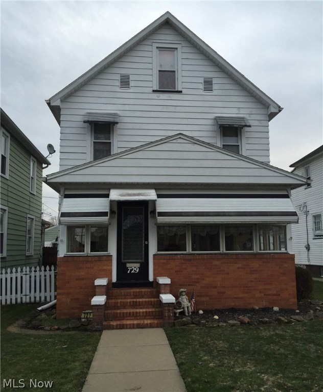 Adorable 2-3 bedroom home located 2 blocks from the Uhrichsville Waterpark. Very nice sunroom leads into a large living room. The dining room has french doors that walk out onto a covered back patio. This home features a first floor bathroom and laundry.