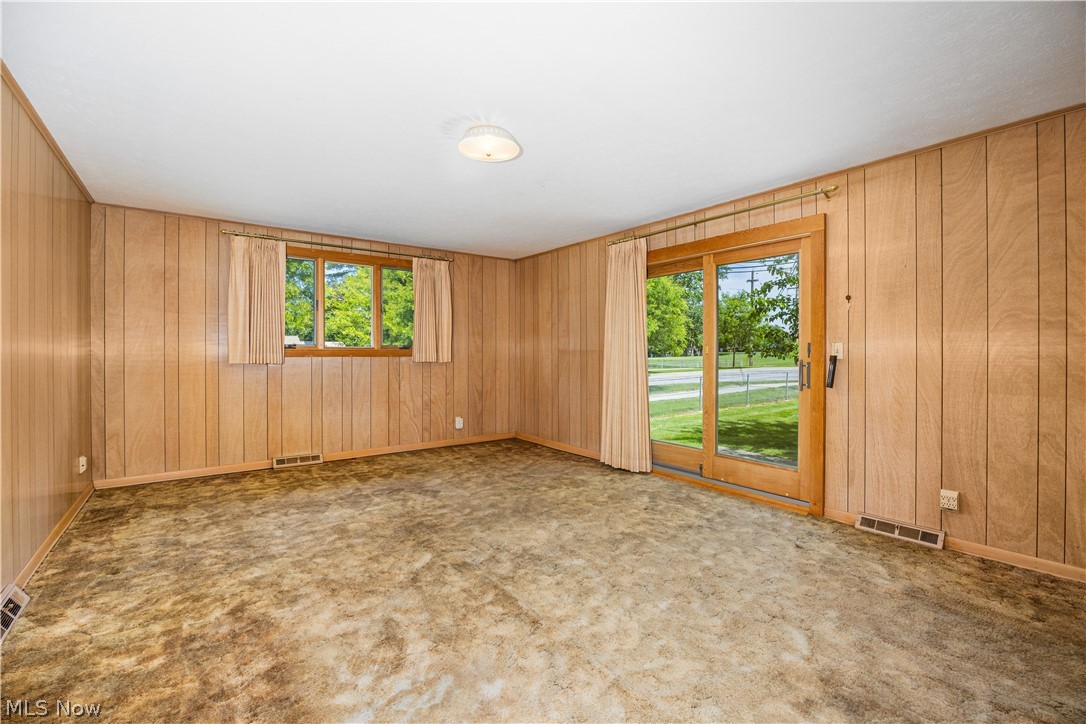 Middlebrook Blvd - Residential