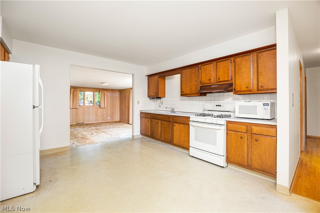 Middlebrook Blvd - Residential