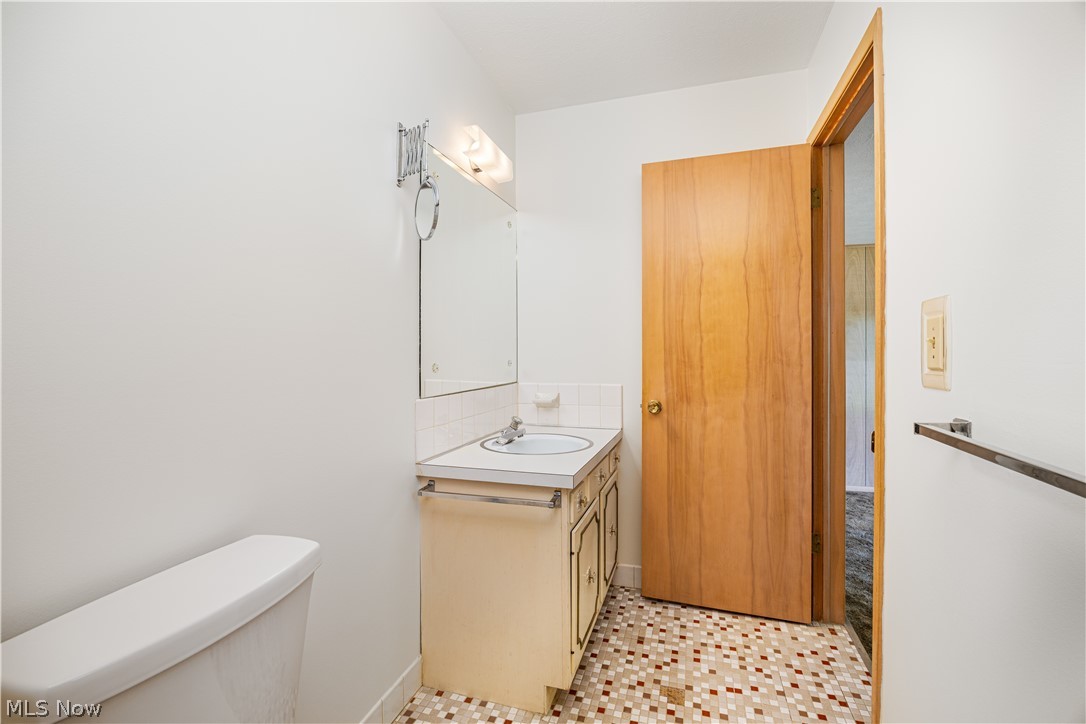 Middlebrook Blvd - Residential