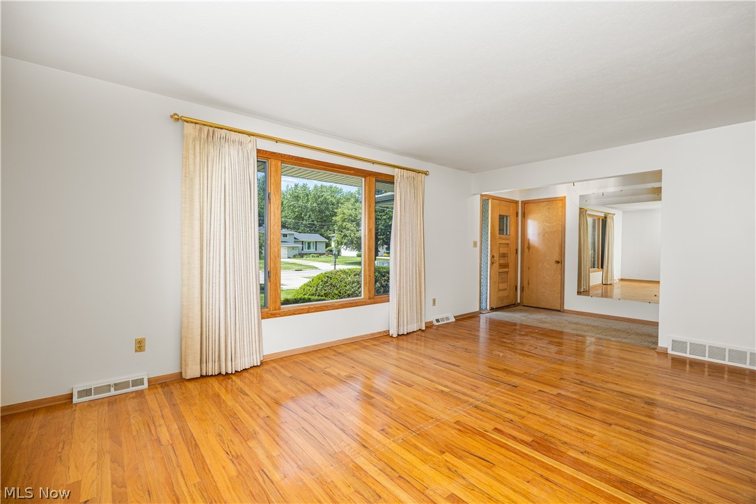 Middlebrook Blvd - Residential