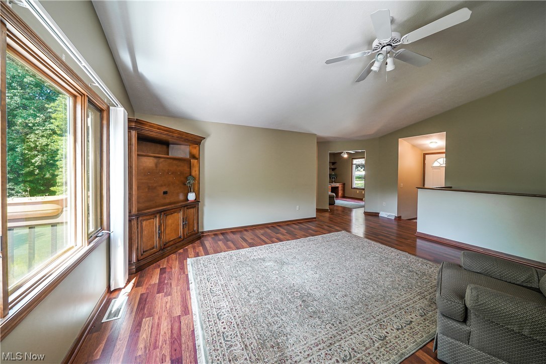 Willowdale Lake - Residential
