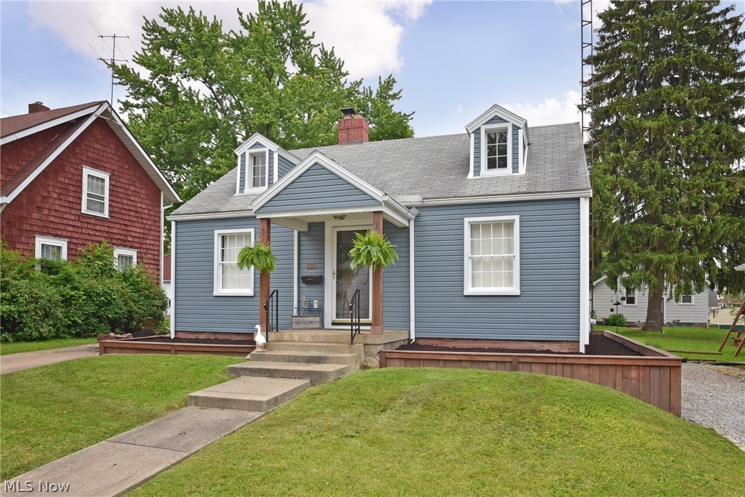 Great opportunity in North Canton.  Take a look at this cozy home offering 2 bedrooms, large living room, and eat in kitchen.  Updates include, exterior siding and paint, hot water tank , a/c, carpet interior paint and a completely remodeled first floor bath room.  Nicely landscaped lot with private drive and detached garage.  Come take a look!